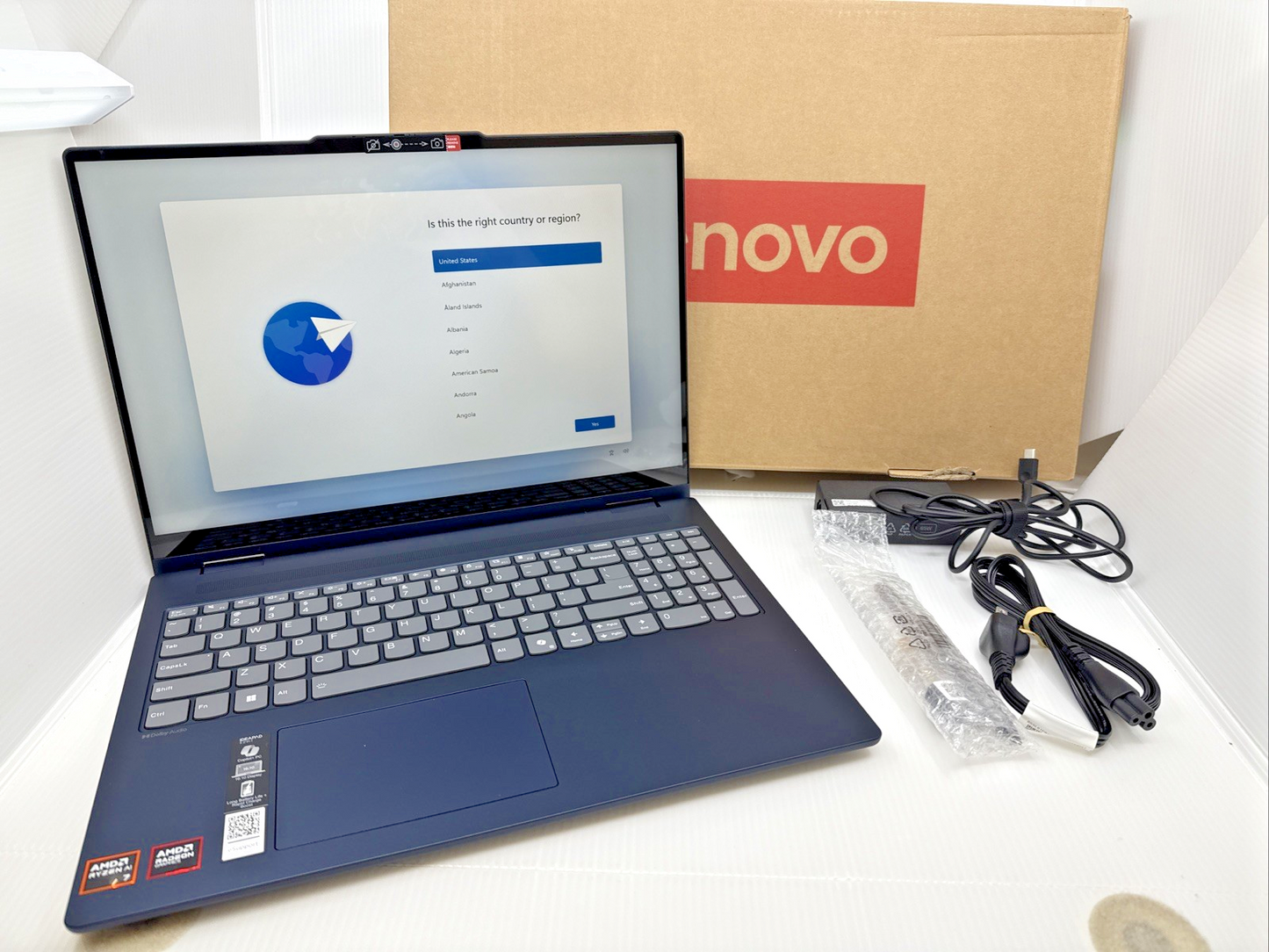 Lenovo IdeaPad 5 2-in-1 16AKP10 CoPilot+ PC Laptop AMD Ryzen AI 7 350 16GB 1TB Open Box