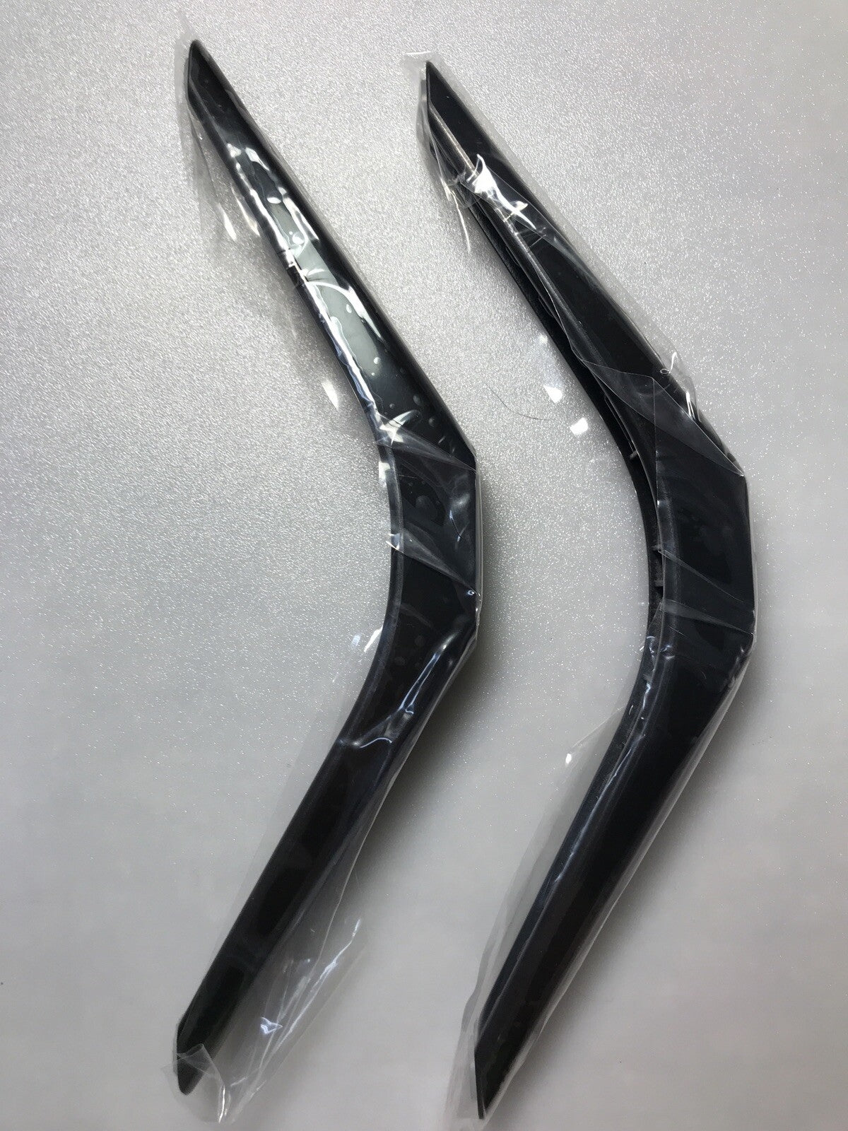 TCL 32S301 32" TV Stand Legs Base Feet With SCREWS 68-32D29B