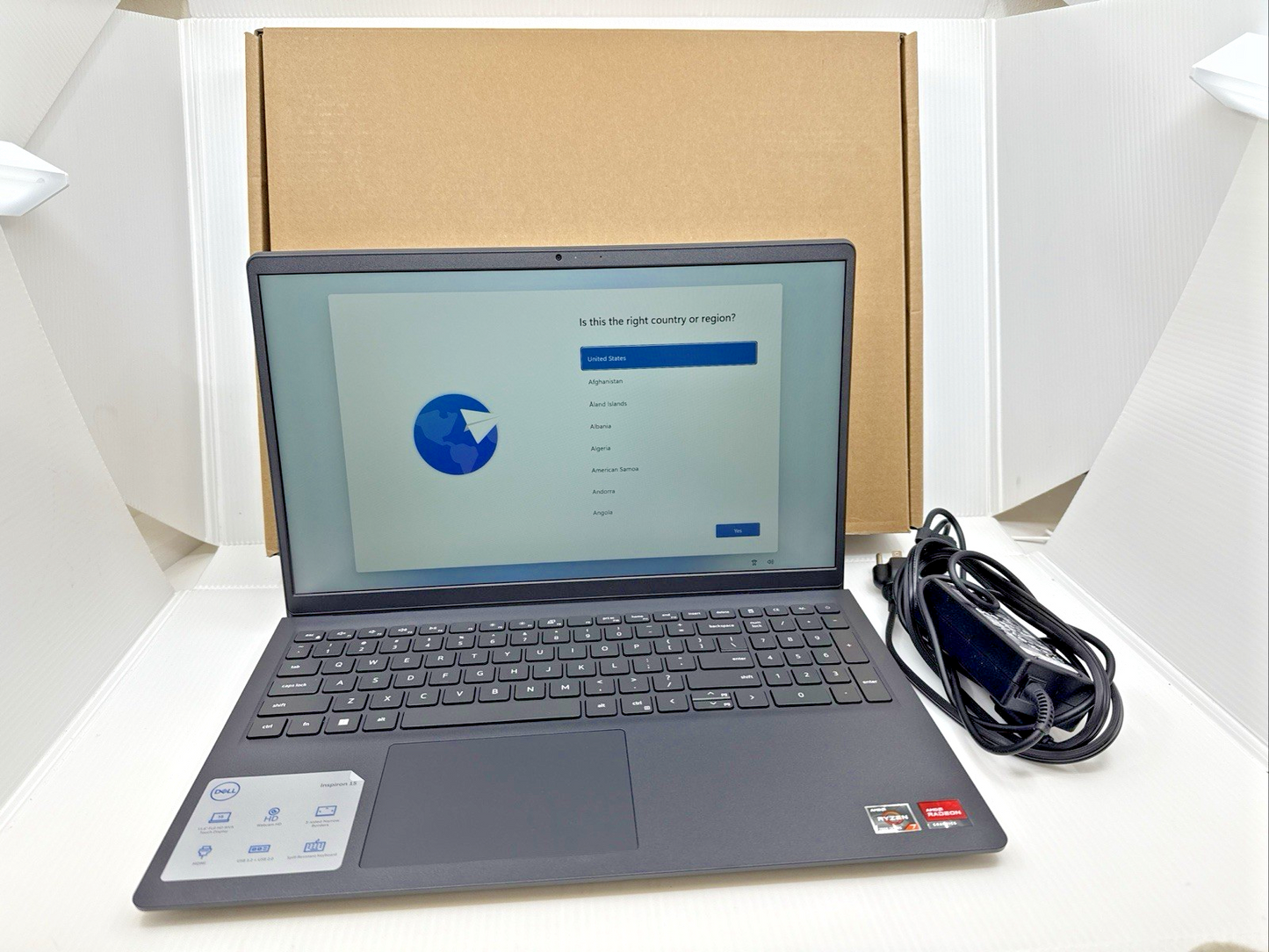 Dell Inspiron 15 15.6" Touchscreen Laptop AMD Ryzen 7 7730U 16GB RAM 512GB SSD Open Box