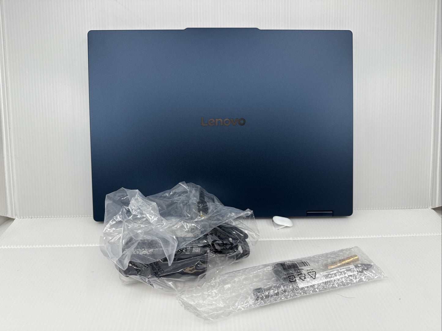 Lenovo IdeaPad 5i 16" 2-in-1 Touchscreen Laptop Intel Core Ultra 7 255U 32GB RAM 1TB SSD Open Box